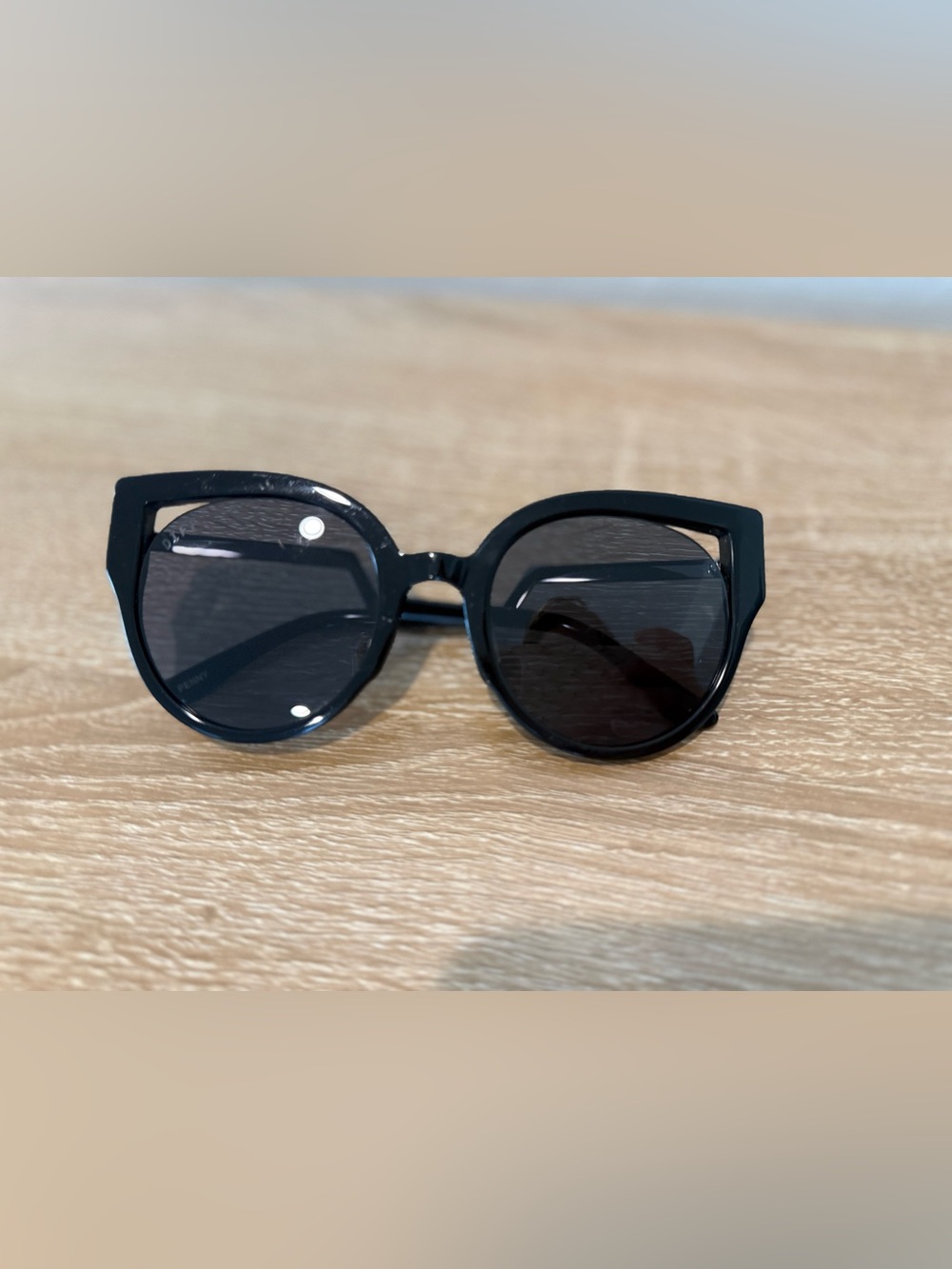 DIFF Penny Cat Eye Sunglasses